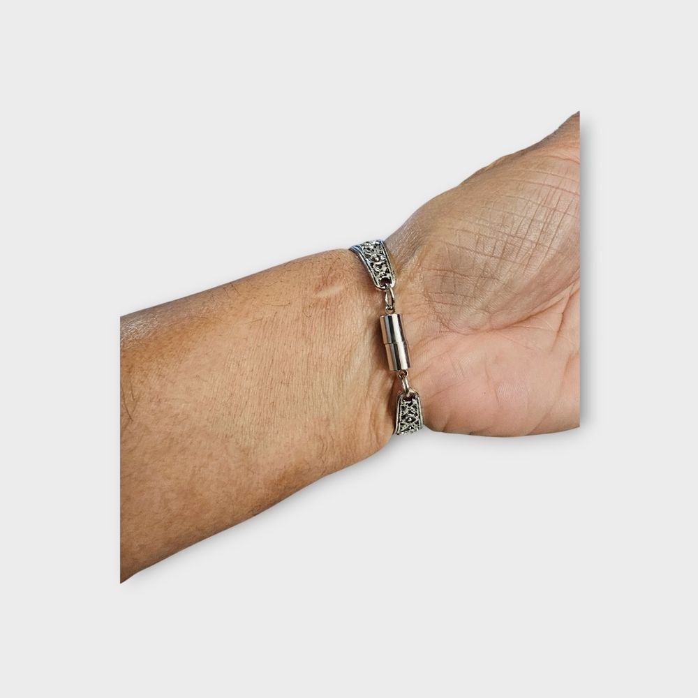 Elegant Silver Bracelet - Picture 5 of 5